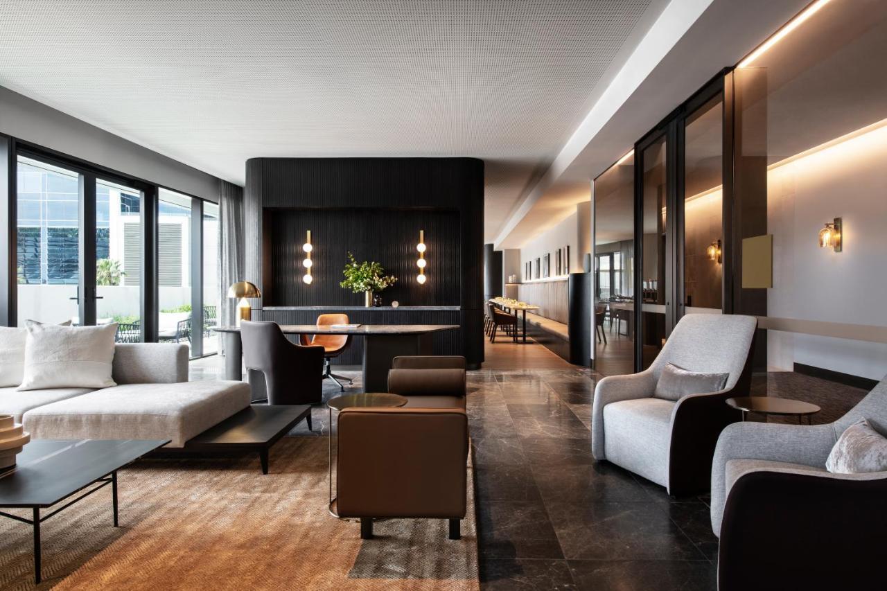 Melbourne Marriott Hotel Docklands Buitenkant foto The Residence