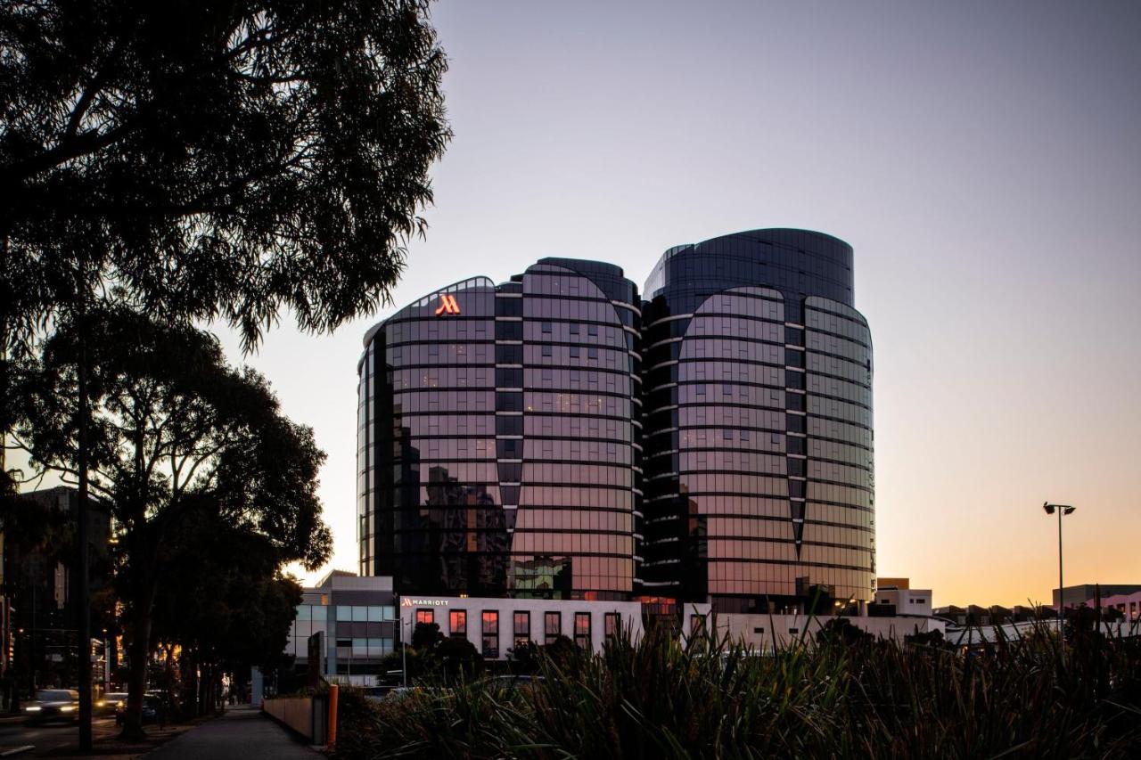 Melbourne Marriott Hotel Docklands Buitenkant foto The Marriott Melbourne Docklands